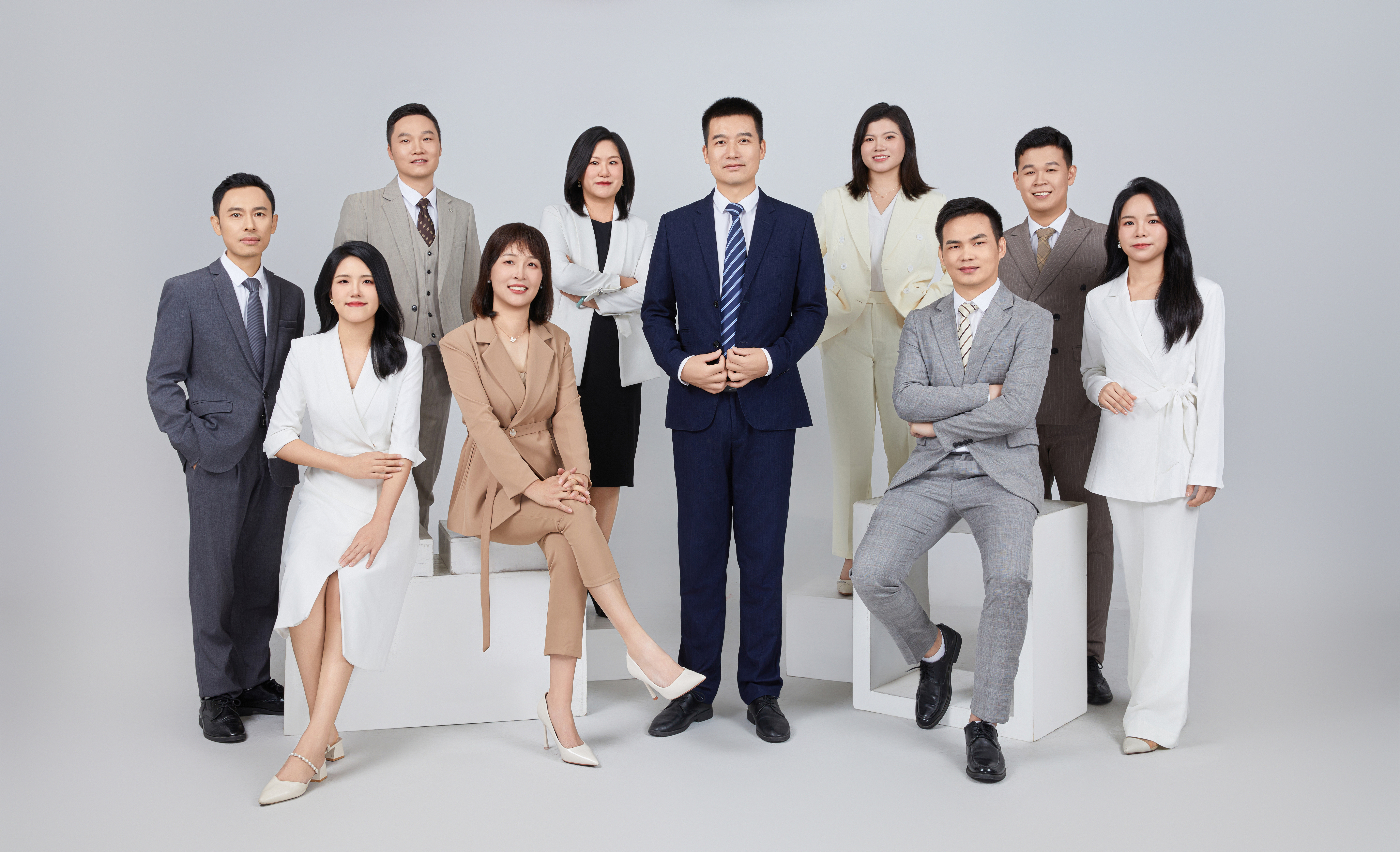 SOWZE international sales and engineering team